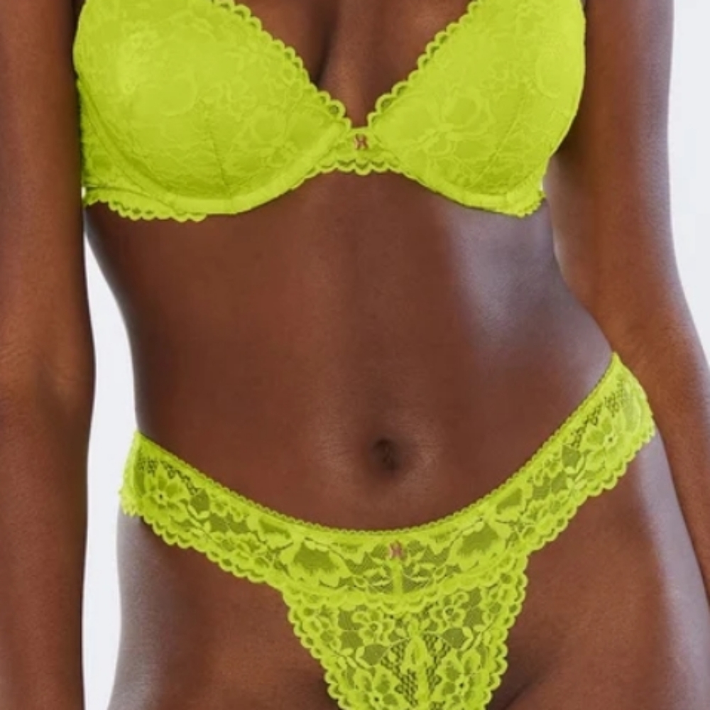 Sassy X Fenty Bra Set